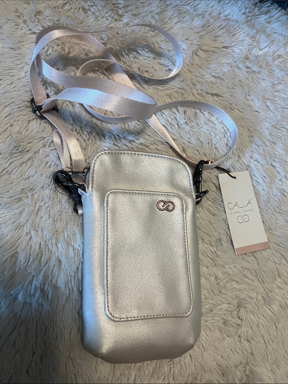 CALIA by CARRIE UNDERWOOD ESSENTIALS CROSSBODY